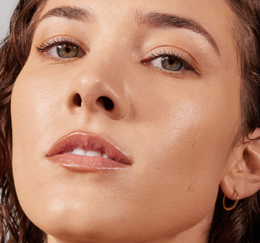 Lightform Extended Hydration Foundation {Light 06C}